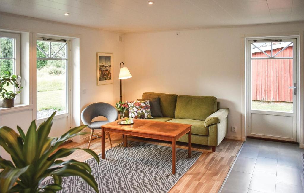 Beautiful Home In Unnaryd With 3 Bedrooms And Wifi photo 4
