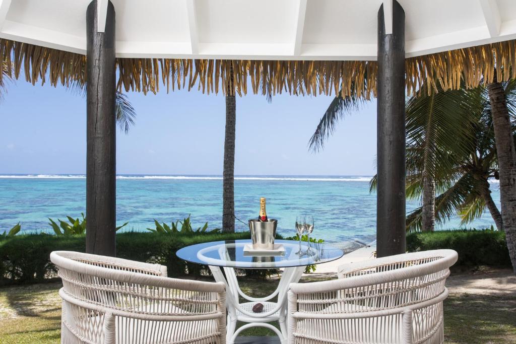 Motu Beachfront Art Villas photo 3