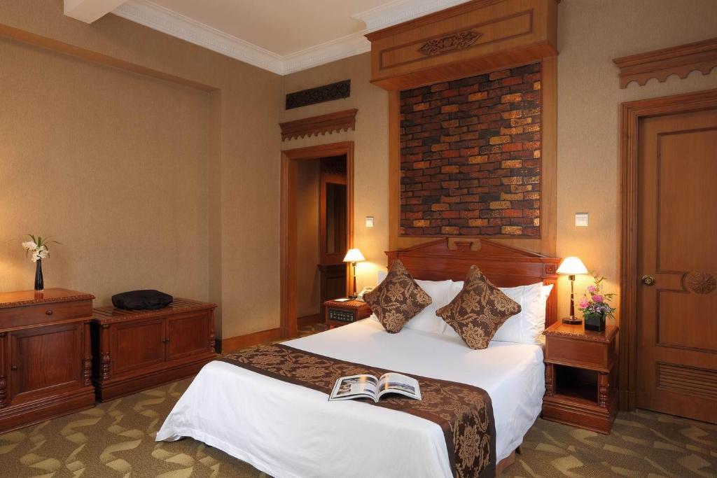 Двухместный (Улучшенный двухместный номер с 1 кроватью), Jing An Hotel