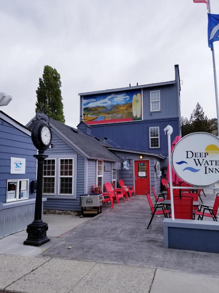 Deep Water Inn photo 3