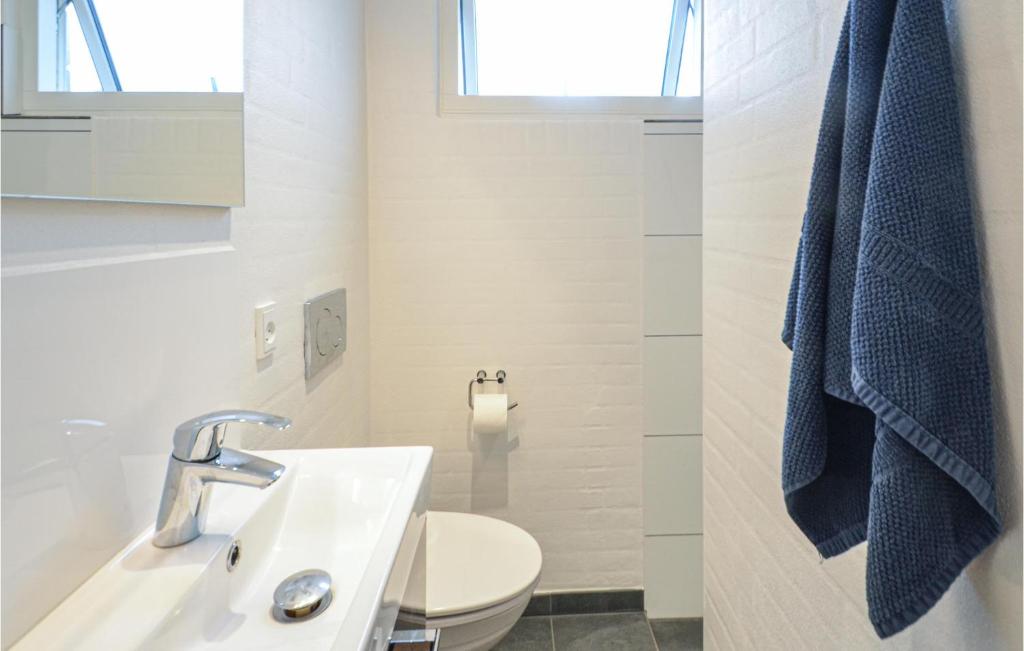 Amazing Home In Struer With 2 Bedrooms And Wifi photo 1