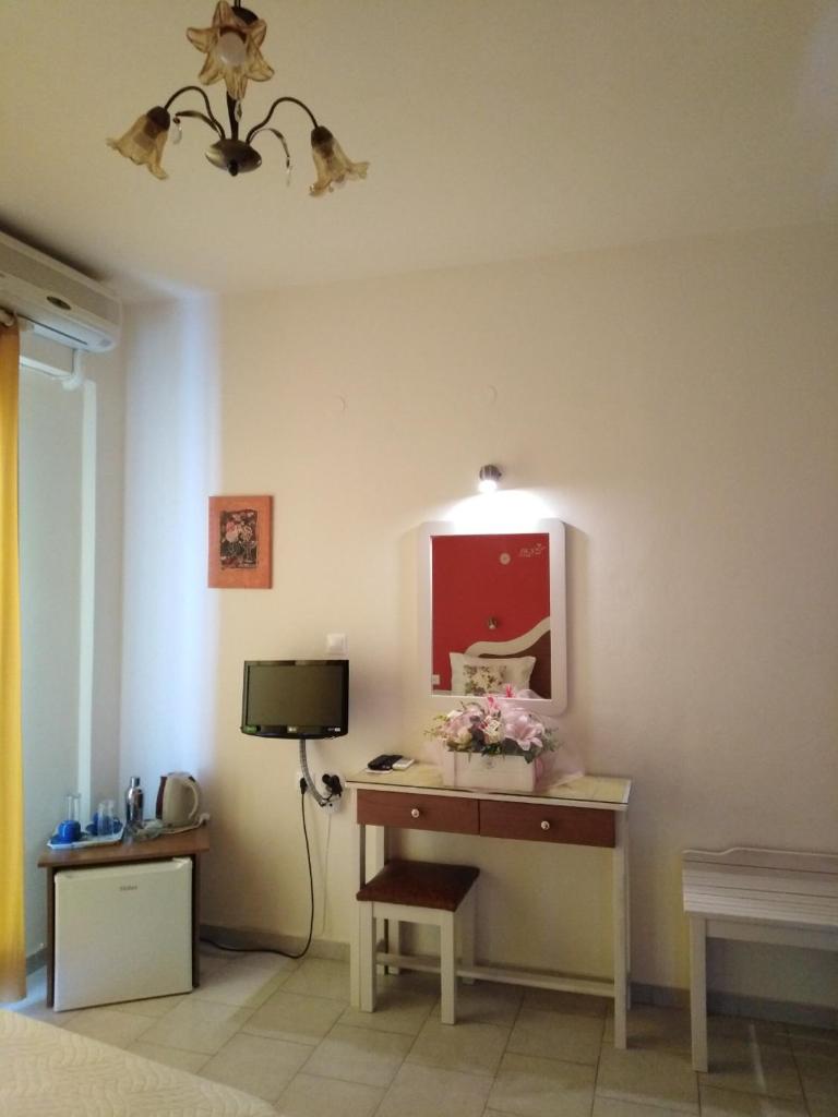 Antigoni photo 4