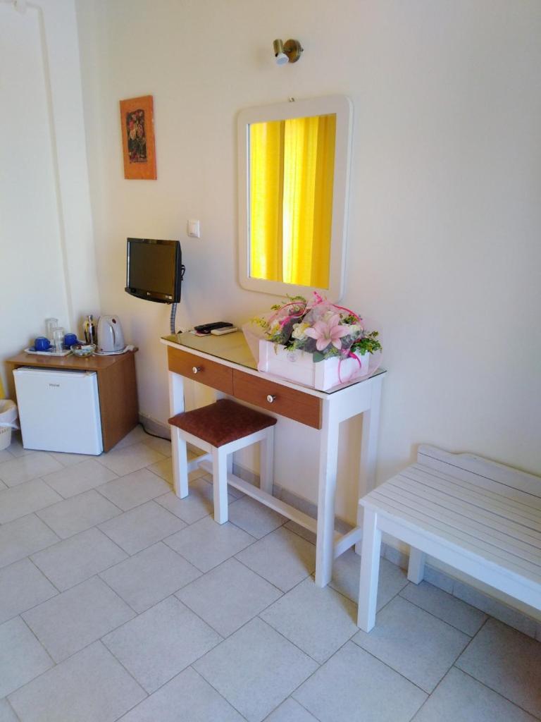 Antigoni photo 3