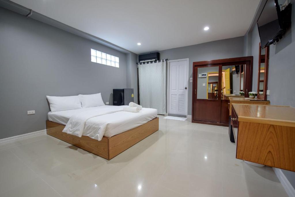 The New Residence Buriram - Tap to explore photos
