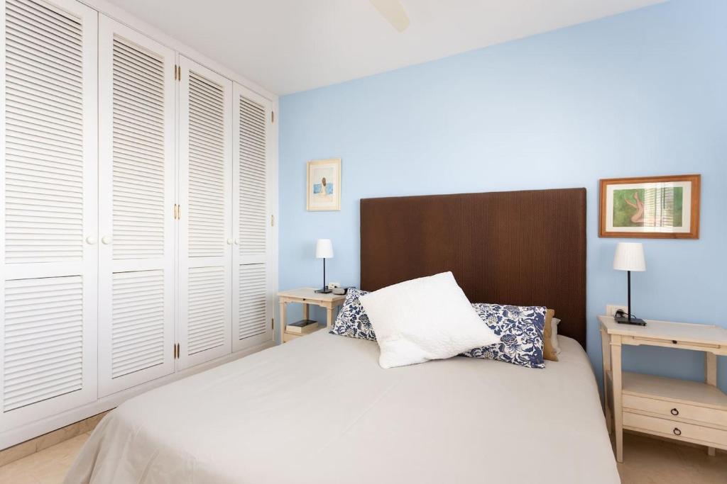 Modern 2bedroom Seaviews & Wifi photo 3