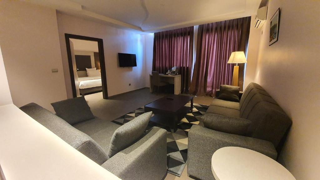 Grand Hotel Central Conakry photo 3