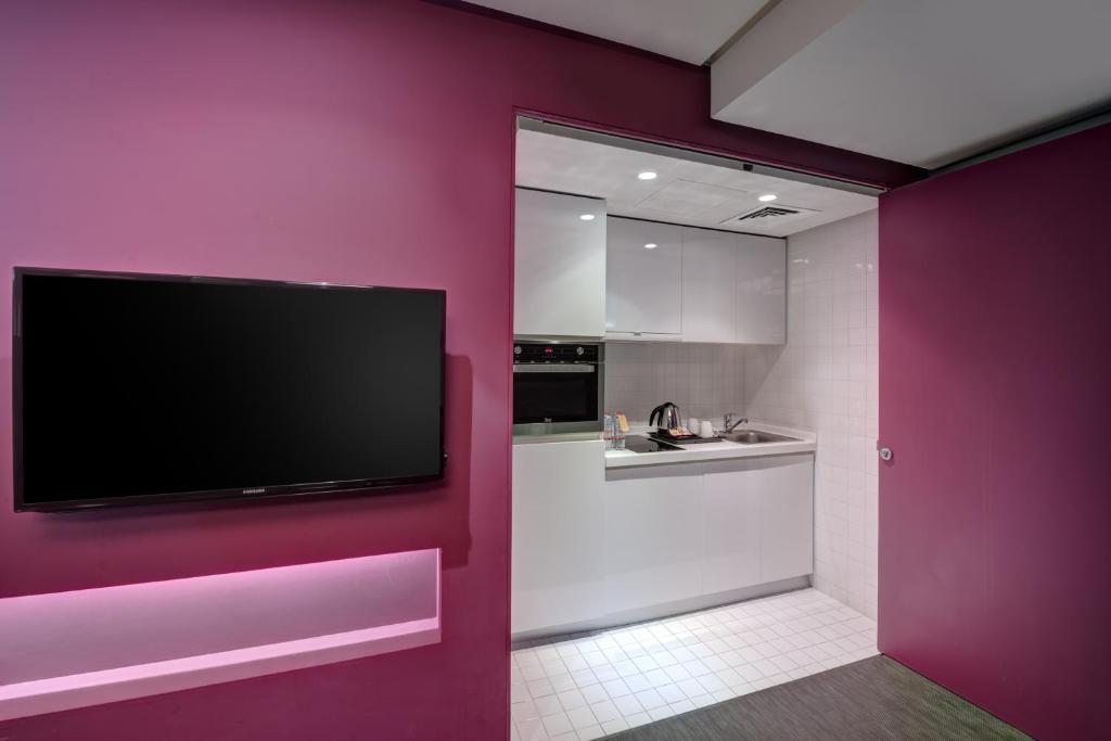 Сьюит (Семейный люкс), Отель Royal Tulip 72 Hotel