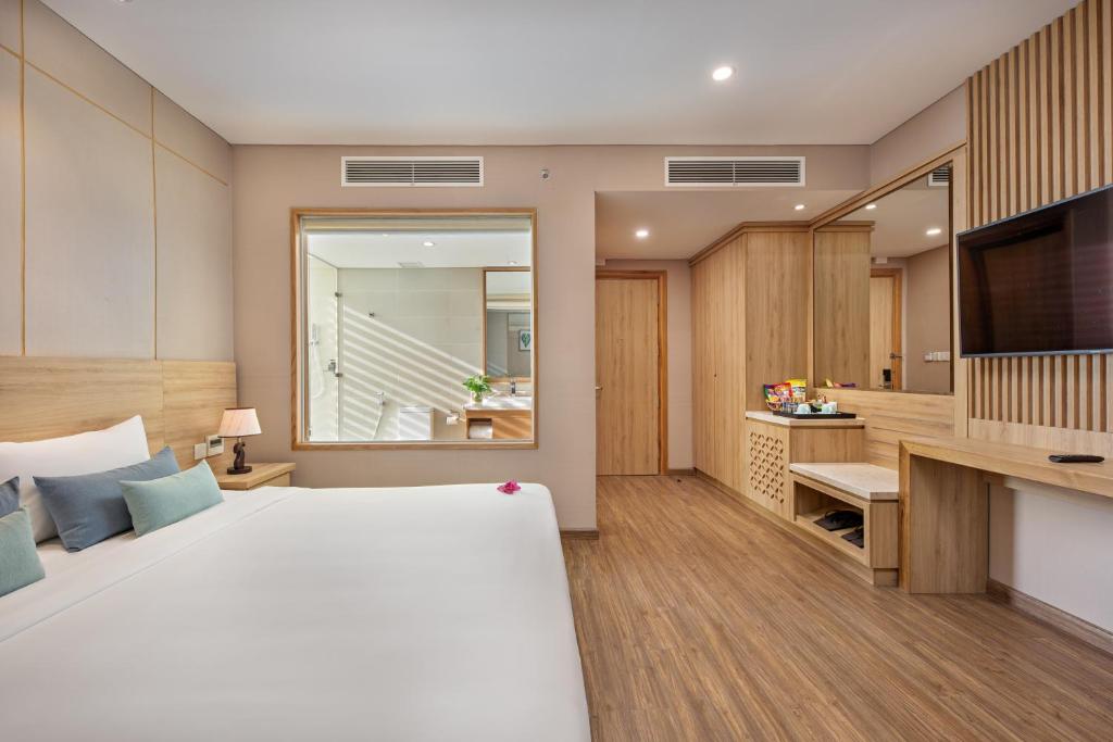 Двухместный (Улучшенный номер с кроватью размера «king-size»), GIC Luxury Hotel and Spa