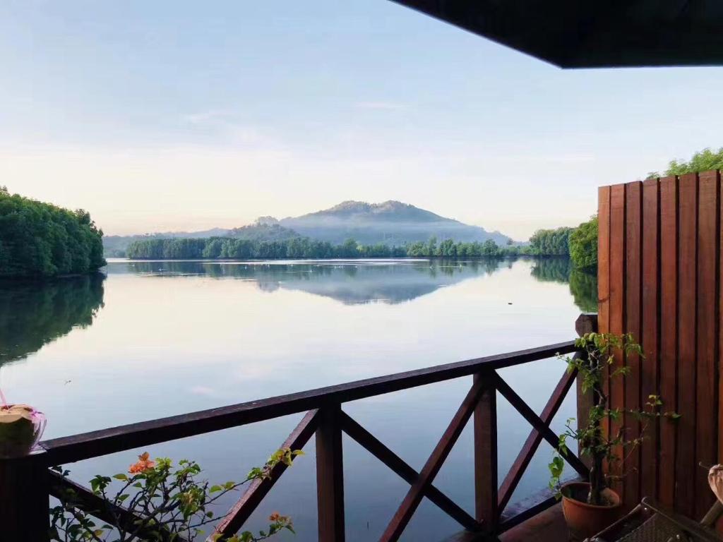 gayang friendly water house homestay photo 3