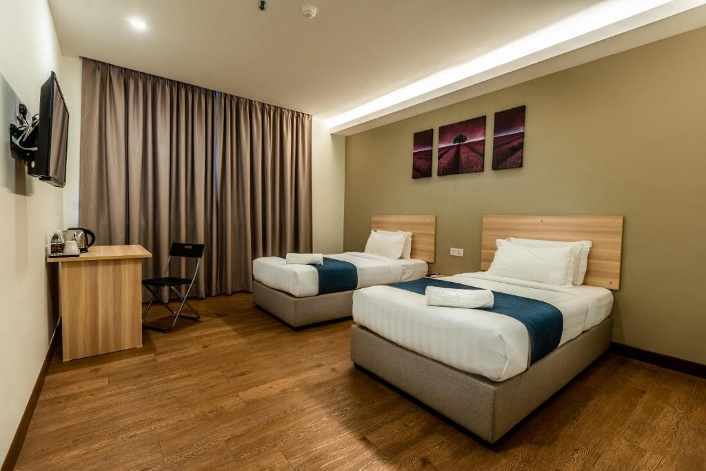 1 Orange Hotel Sungai Buloh photo 2