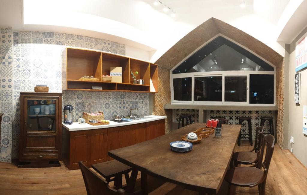 Vintage 1980s Saigon Private House with Rooftop Dining Room in Prime City Central District