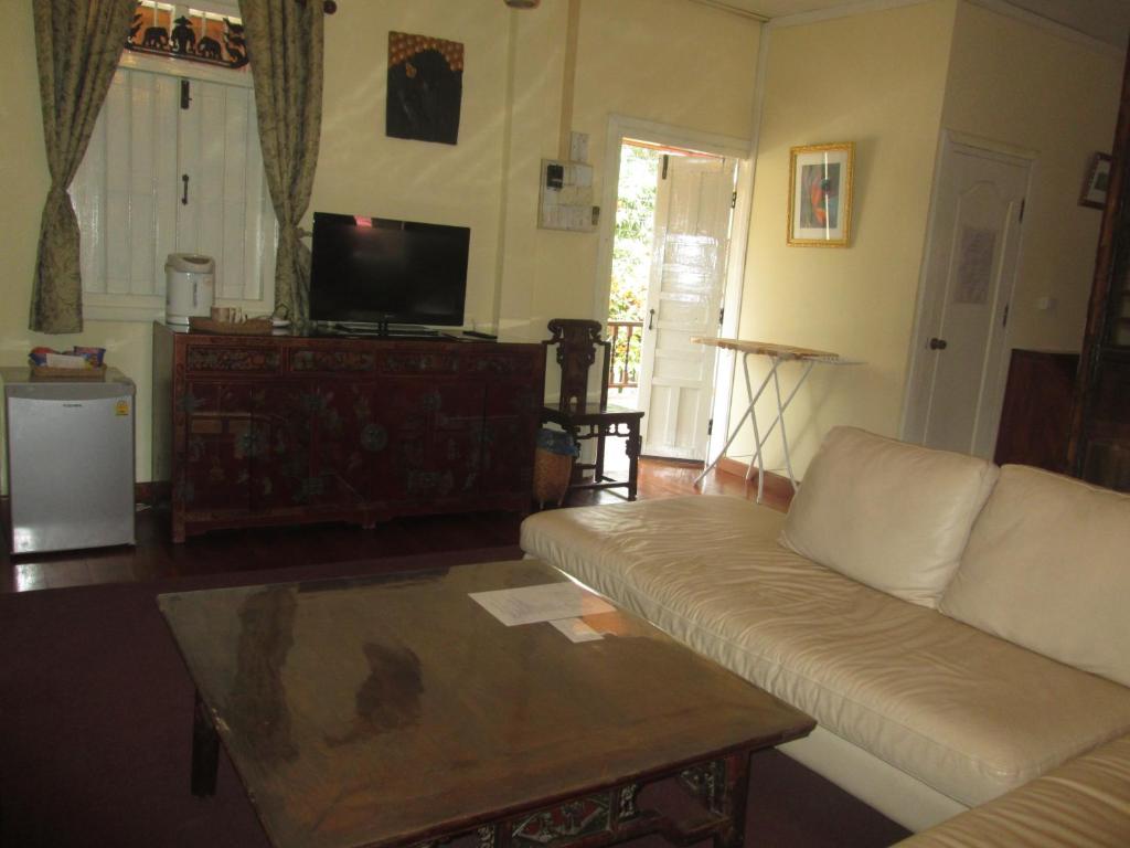 Spacious Private Suite photo 1