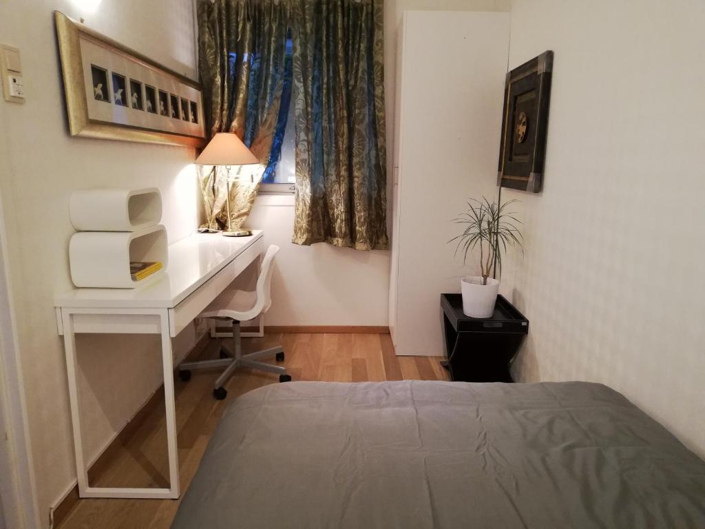 The Little Apartment, Klepp