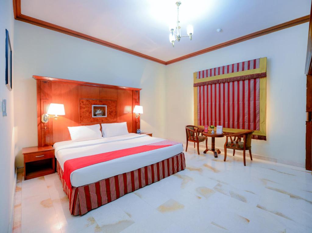 Двухместный (Номер Делюкс с кроватью размера «king-size»), OYO 103 Hotel Golden Oasis