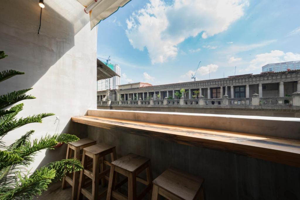 CIRCADIAN Industrial Loft In Heritage Building