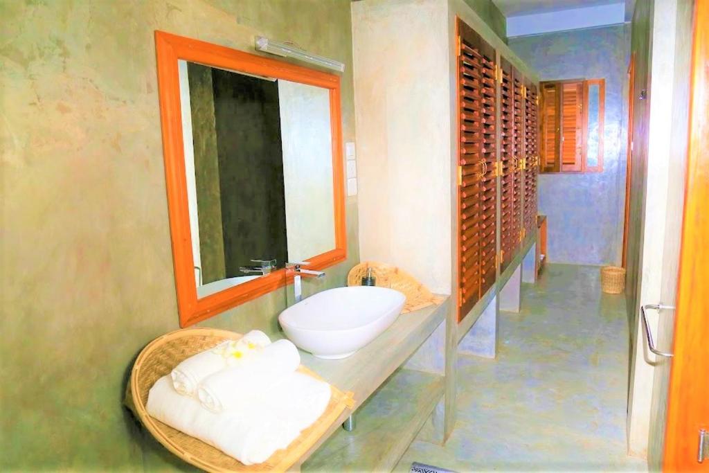 Двухместный (Номер Делюкс (для 2 взрослых и 1 ребенка)), Beach Villa Lanka