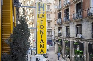 Hostal La Fontana - Tap to explore photos