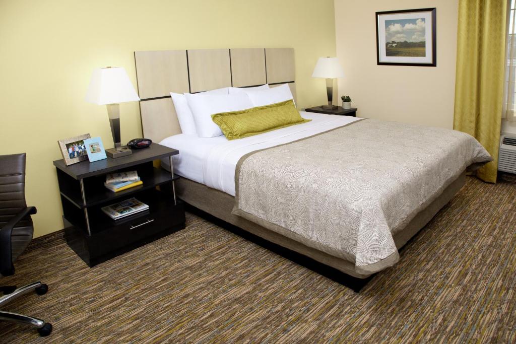 Candlewood Suites Waco, an IHG Hotel photo 1