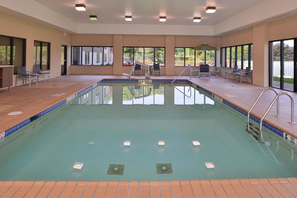 Holiday Inn Express Olean, an IHG Hotel image