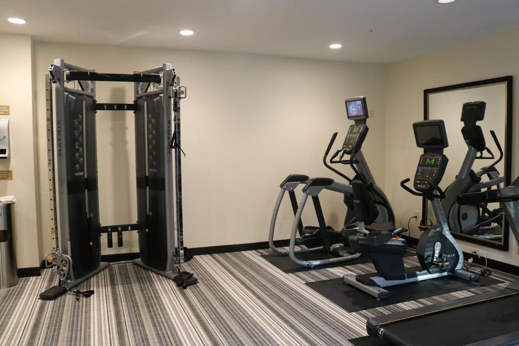 Candlewood Suites Nashville - Goodlettsville, an IHG Hotel photo 2