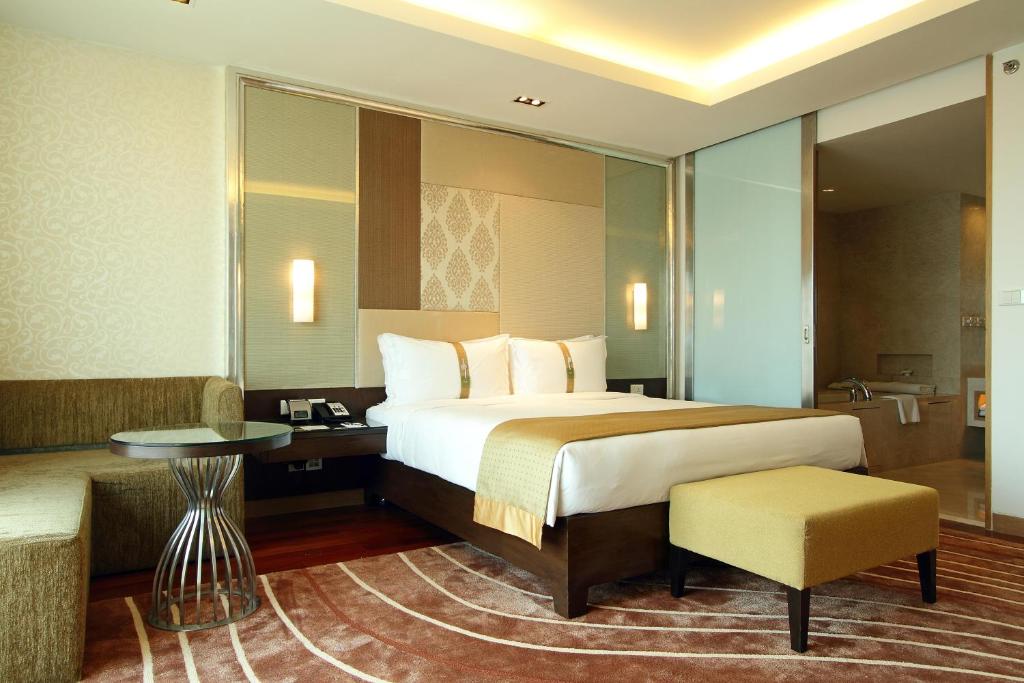 Двухместный (Номер-студио), Holiday Inn Mumbai International Airport
