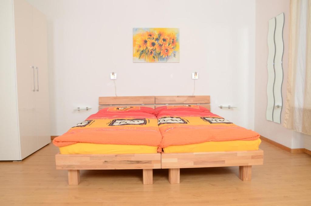 Guesthouse Casa Esperanza Basel Room Type - Studio with Kitchenette and Shared Bathroom