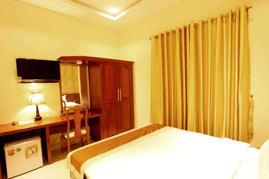 Двухместный (Двухместный номер Делюкс с 1 кроватью и балконом), Nhat Minh Hotel