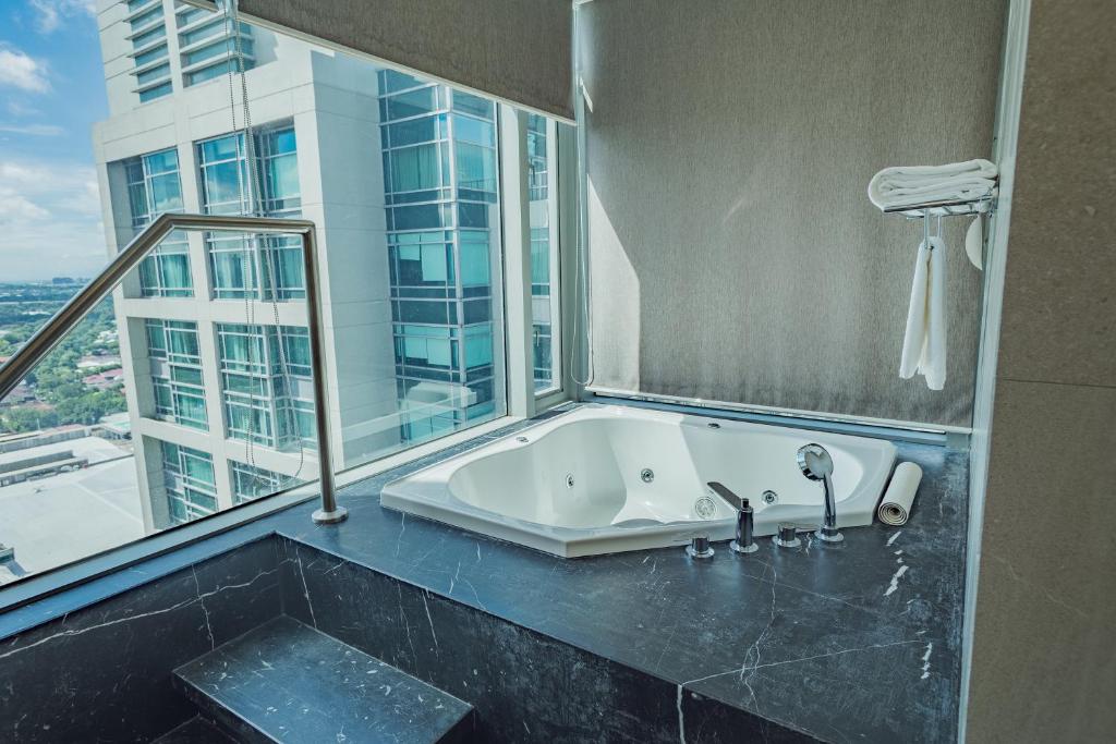 Апартаменты (Апартаменты Делюкс с 3 спальнями), Ascott Makati