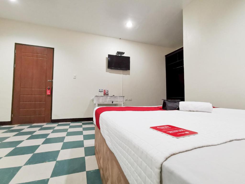 Двухместный (Двухместный номер с 1 кроватью), RedDoorz near Damosa Lanang Davao