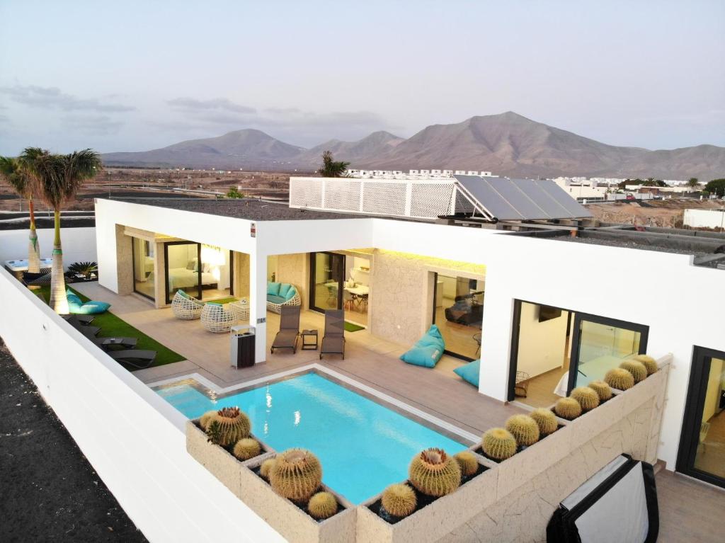 Sea Breeze Villas photo 2