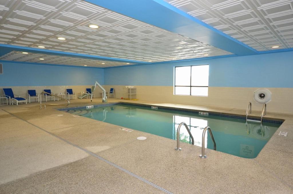 Holiday Inn Express Brockton - Boston, an IHG Hotel image