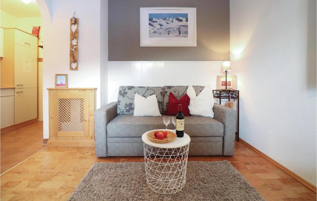 Beautiful Apartment In Alpbach With 1 Bedrooms And Wifi photo 2