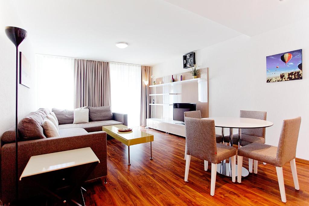 Апартаменты (Апартаменты «Премиум» с 1 спальней), Premium Apartments by Livingdowntown