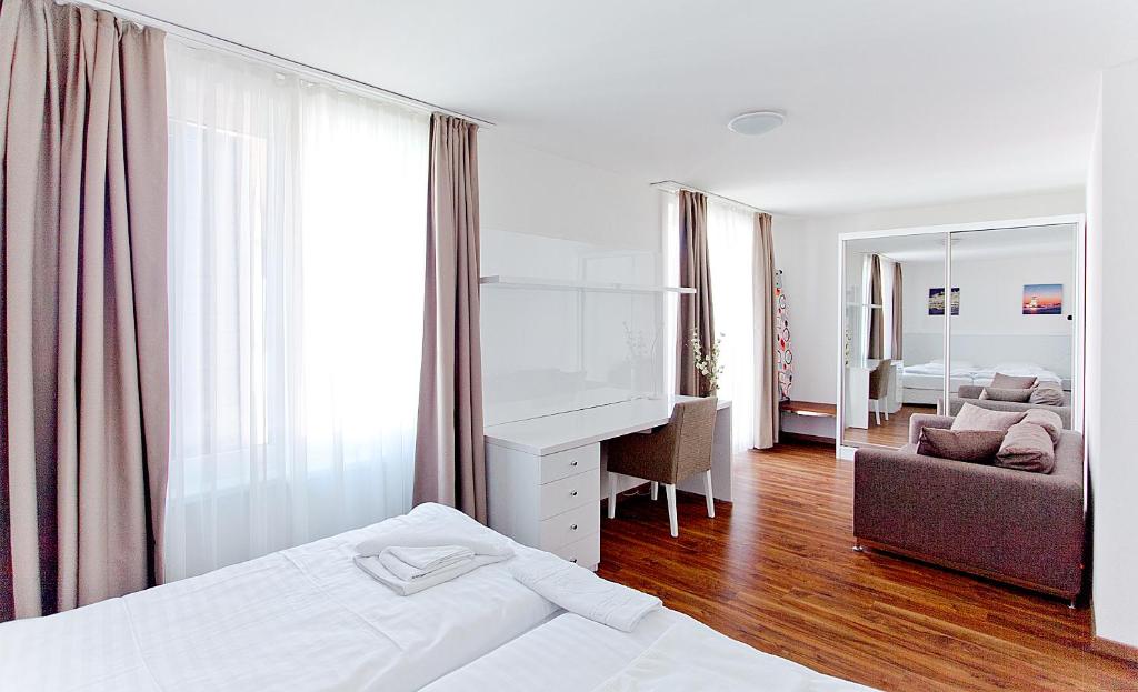 Апартаменты (Апартаменты «Премиум» с 1 спальней), Premium Apartments by Livingdowntown