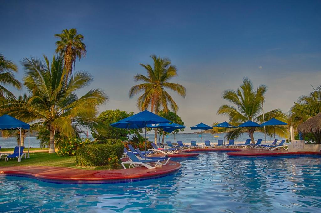Qualton Club Ixtapa All Inclusive photo 3