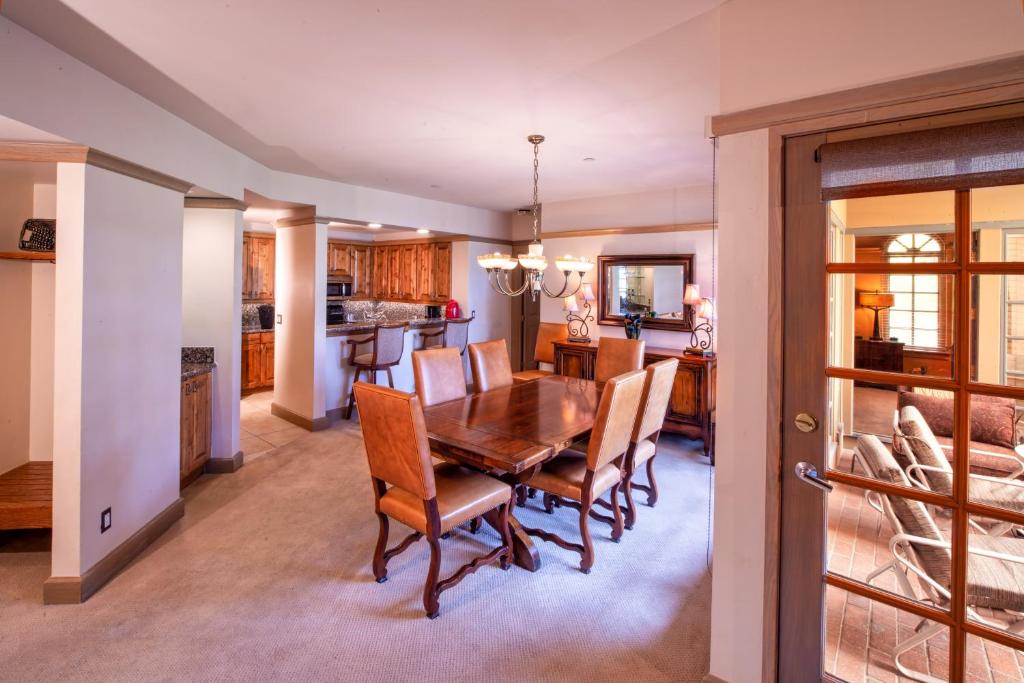 Park Plaza Beaver Creek photo 2