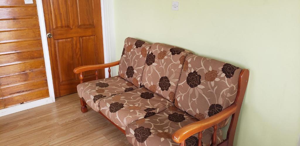 Unit 5/6 Private Apartment - Roseau photo 2