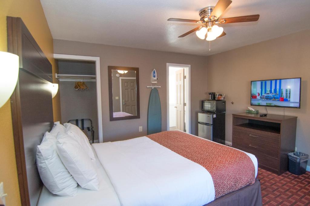 Двухместный (Кровать размера «queen-size»), Capitol Hill Motel