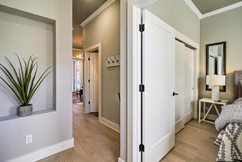 Downtown Modern Luxury - Great location image