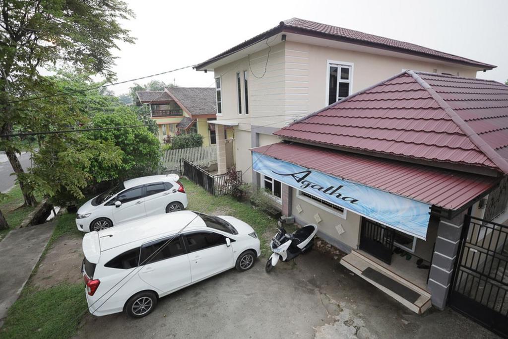 RedDoorz near Bundaran Kecil Palangkaraya photo 1