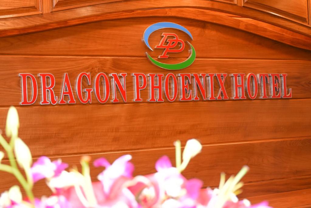 Dragon Phoenix Hotel photo 2
