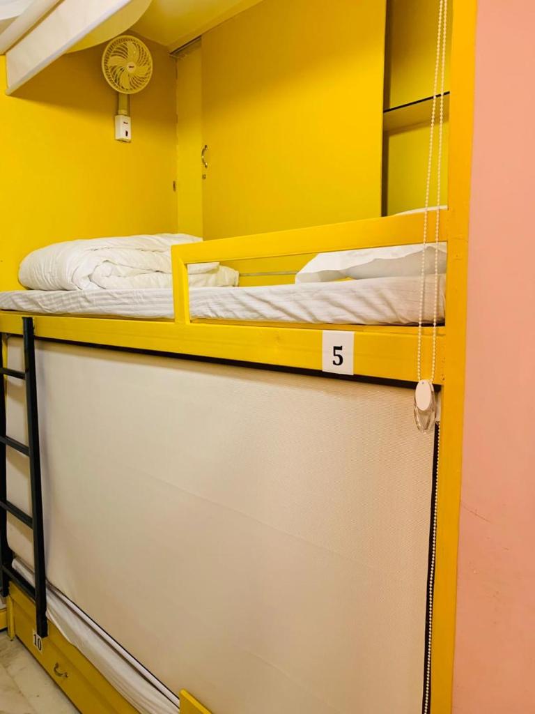 Номер (Single pods in Female dormitory), Tobo Stays