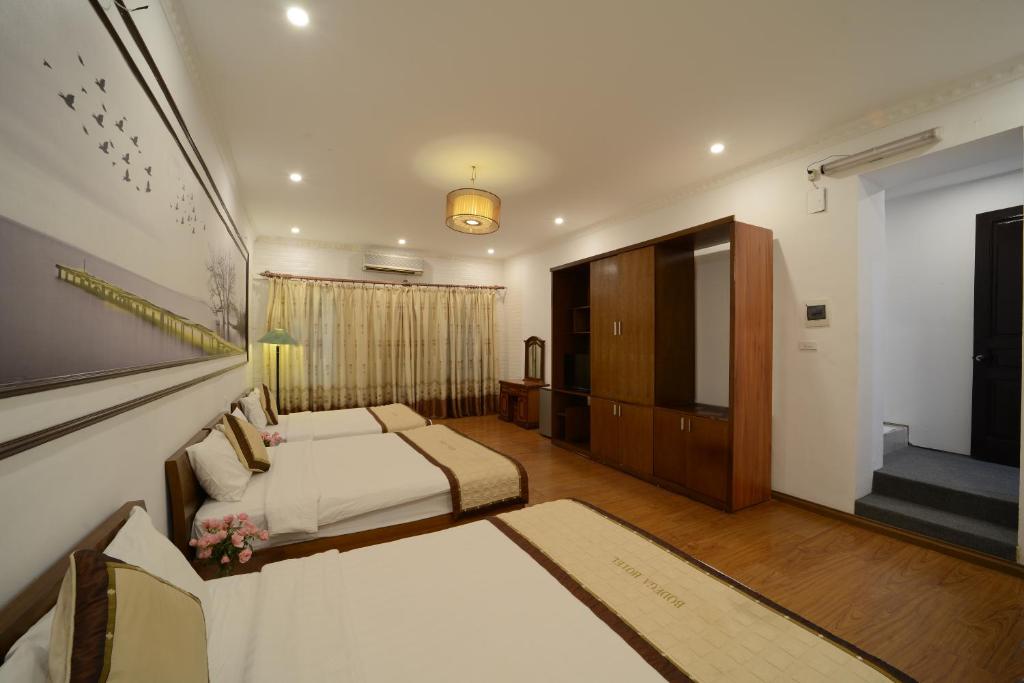 Семейный (Семейный люкс с балконом), Bodega Hotel