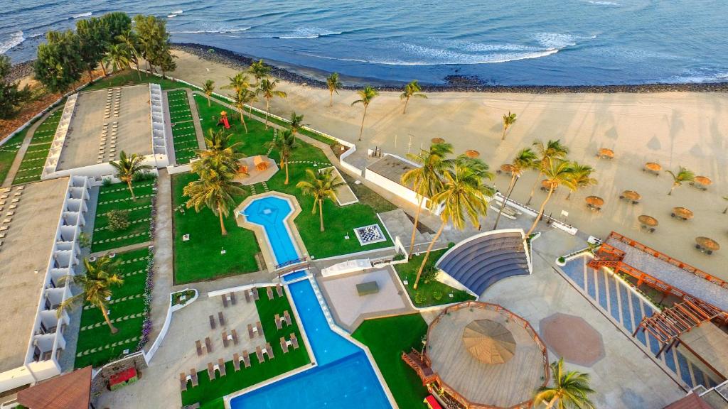 Sunbeach Hotel & Resort photo 3