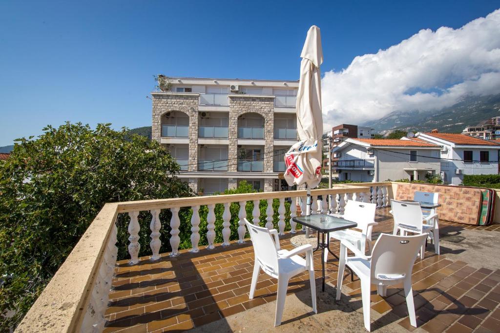 Апартаменты (Апартаменты-студио), Guest House Lotos