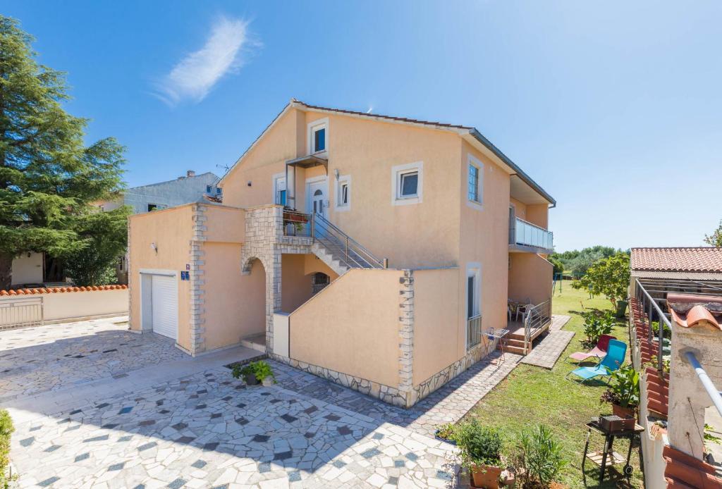 Apartments Ankica Blue