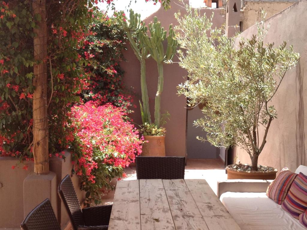 Трехместный (Трехместный номер «Роза»), Riad Timila