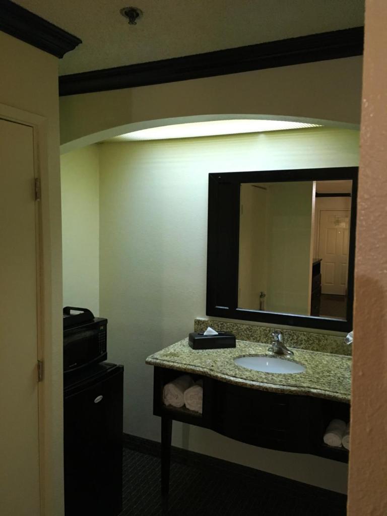 Ramada by Wyndham Ontario photo 4