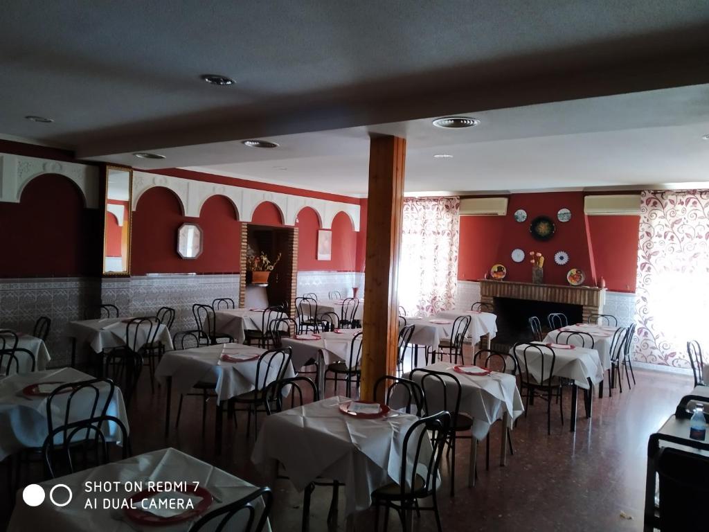 Hostal Restaurante El Parador photo 4
