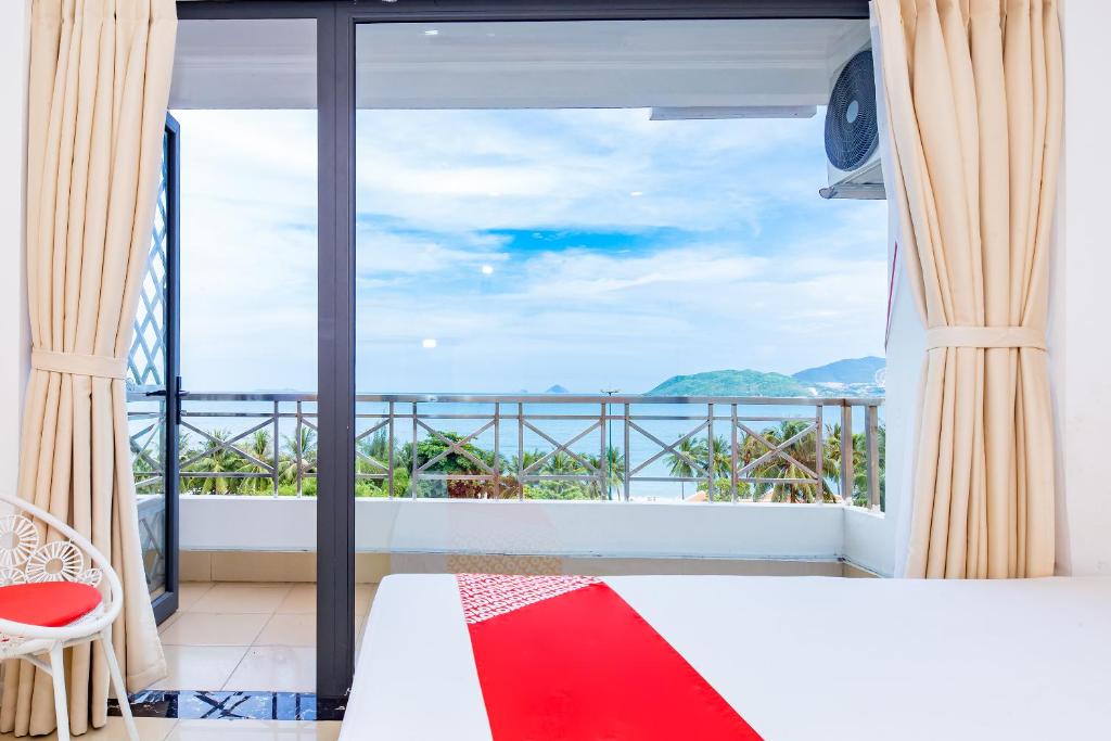 Двухместный (Двухместный номер Делюкс с 1 кроватью), Camellia Nha Trang